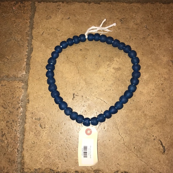 NWT African blue glass bead necklace - Picture 2 of 2